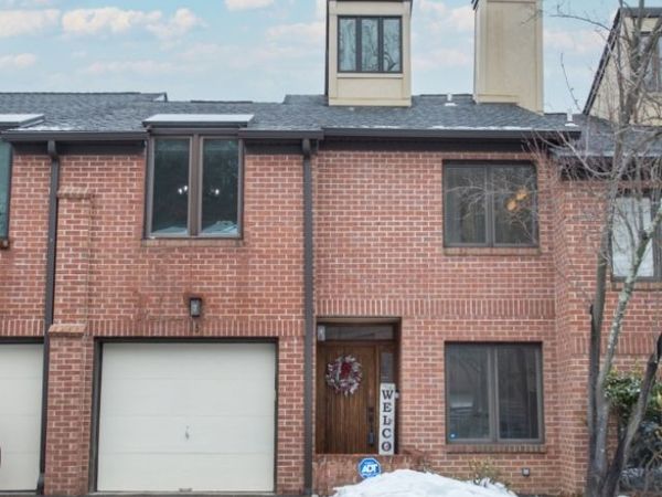 15 Stepping Ridge, North Caldwell, NJ 07006