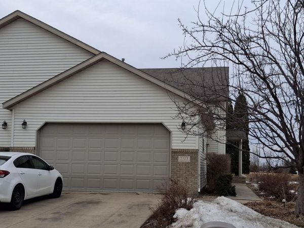 2723 Wheatland Drive S, Fargo, ND 58103