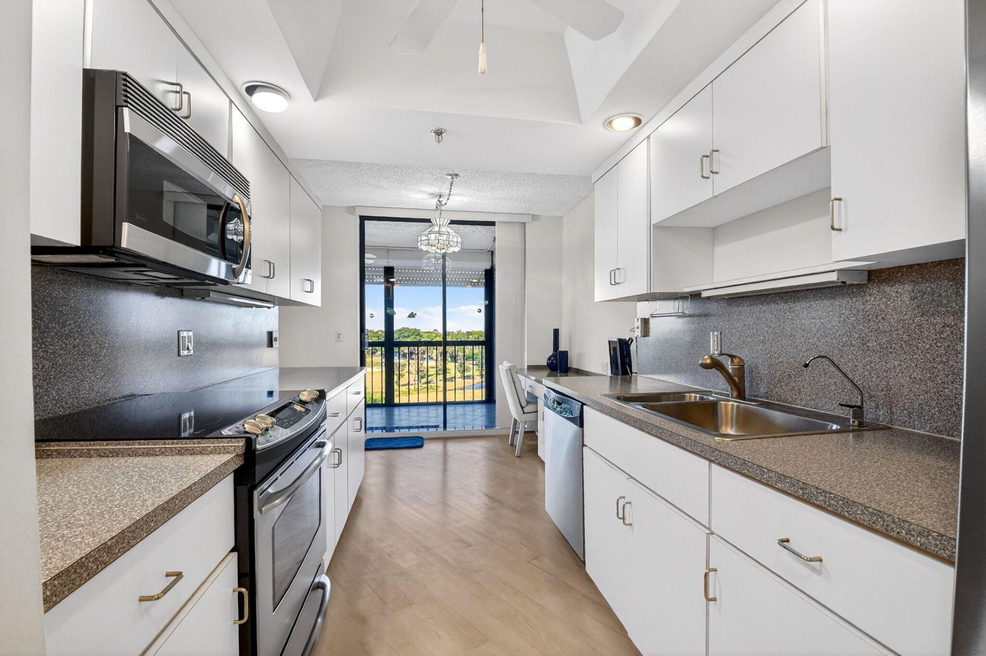 5279 Fountains Drive S, Unit 604, Lake Worth, FL 33467 Photo