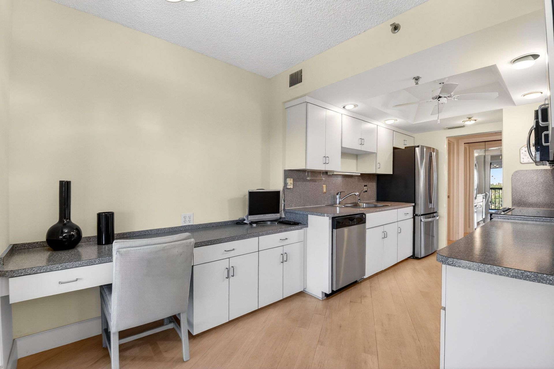 5279 Fountains Drive S, Unit 604, Lake Worth, FL 33467 Photo