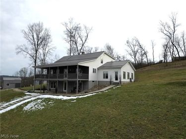 21252 OXFORD Road, Salesville, OH 43773