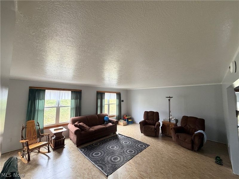 21252 OXFORD Road, Salesville, OH 43773 Photo 24