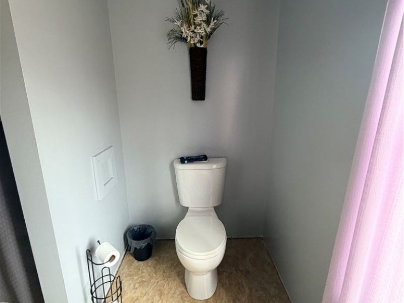 21252 OXFORD Road, Salesville, OH 43773 Photo 28