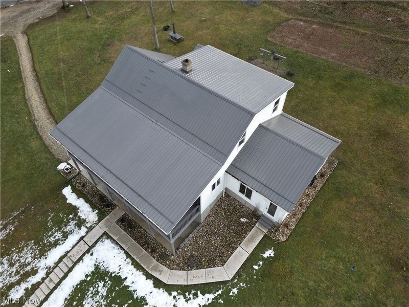 21252 OXFORD Road, Salesville, OH 43773 Photo 3