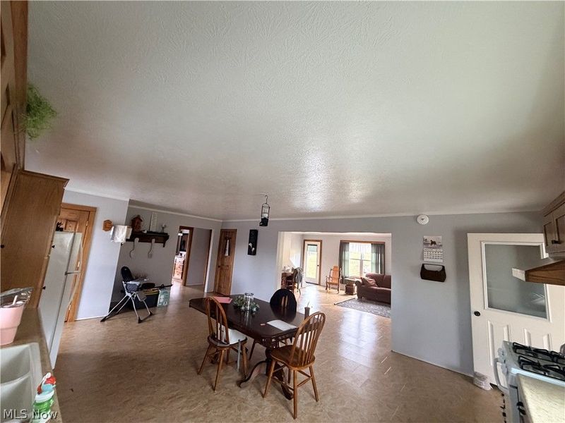 21252 OXFORD Road, Salesville, OH 43773 Photo 36