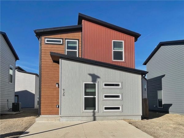 920 States Avenue , Bentonville, AR 72713