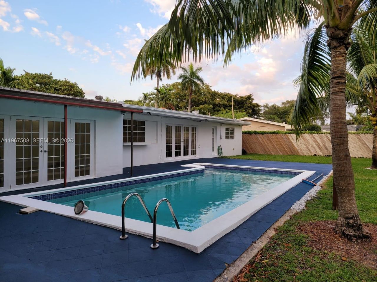 2040 NE 197th Ter , Miami, FL 33179 Photo