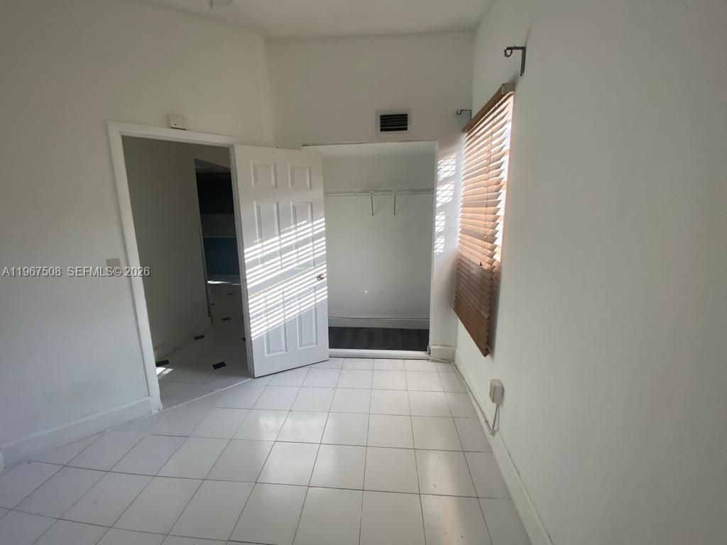 2040 NE 197th Ter , Miami, FL 33179 Photo