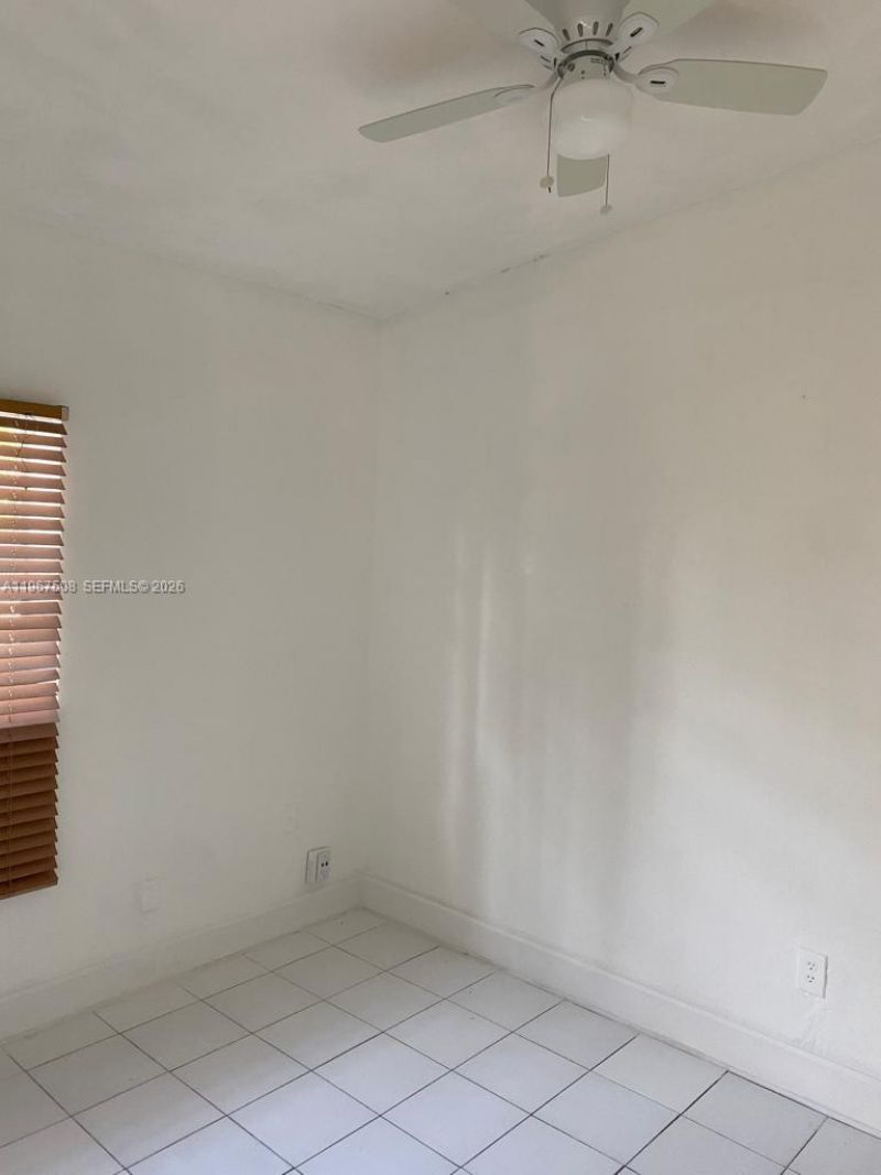 2040 NE 197th Ter , Miami, FL 33179 Photo