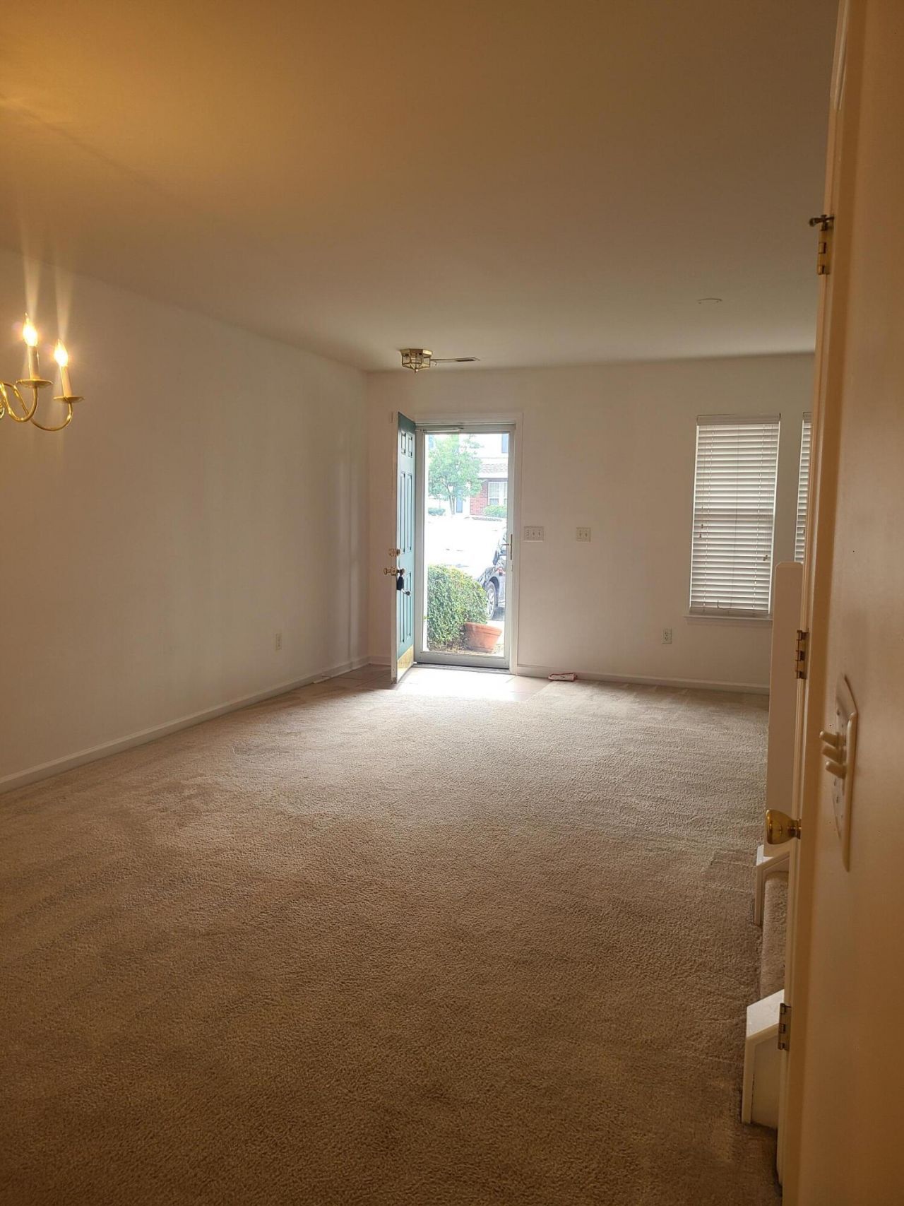 111 Brockman Way Photo 25