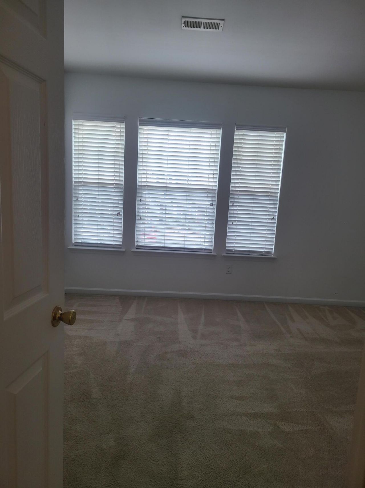 111 Brockman Way Photo 8