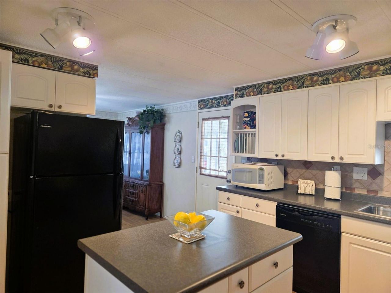 3225 Sweet Gum Terrace, Sarasota, FL 34237 Photo