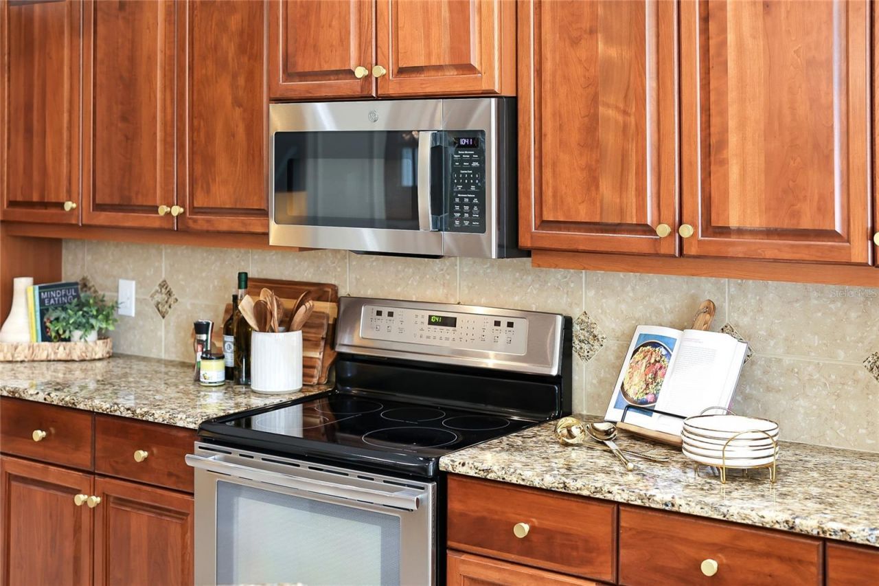 7012 Twin Hills Terrace, Lakewood Ranch, FL 34202 Photo