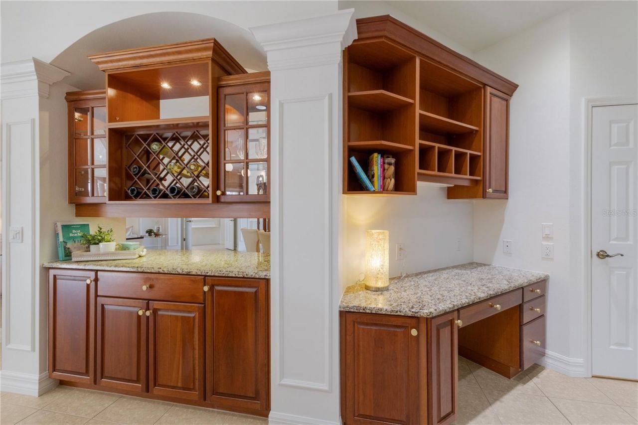 7012 Twin Hills Terrace, Lakewood Ranch, FL 34202 Photo