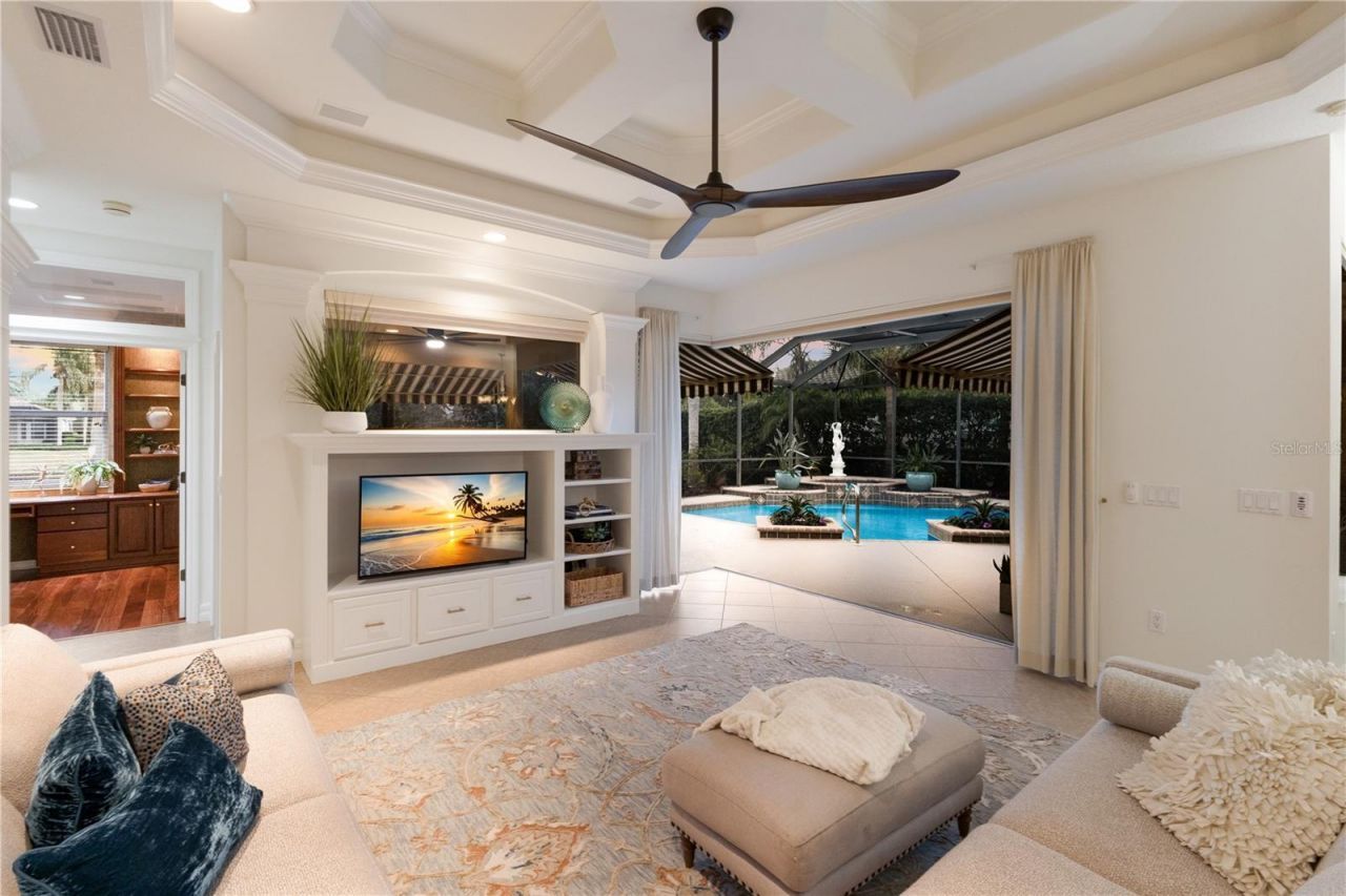 7012 Twin Hills Terrace, Lakewood Ranch, FL 34202 Photo