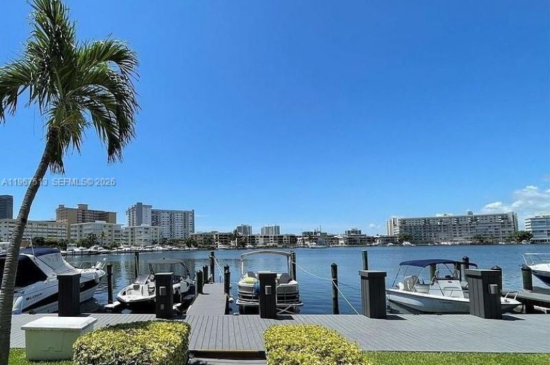 2420 Diana Dr, Unit 202, Hallandale Beach, FL 33009 Photo