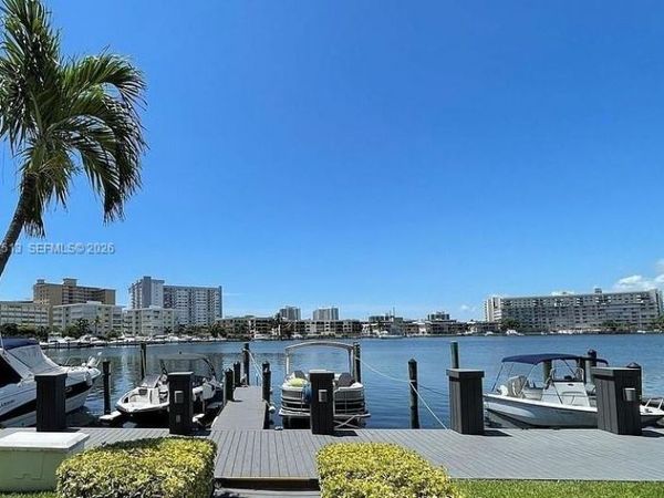 2420 Diana Dr, Unit 202, Hallandale Beach, FL 33009