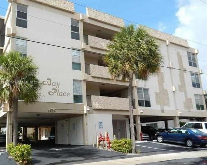 2420 Diana Dr, Unit 202, Hallandale Beach, FL 33009 Photo