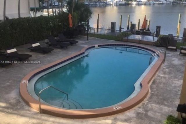 2420 Diana Dr, Unit 202, Hallandale Beach, FL 33009 Photo