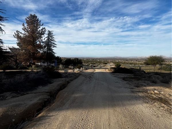 0 Avenue W-14, Pearblossom, CA 93553