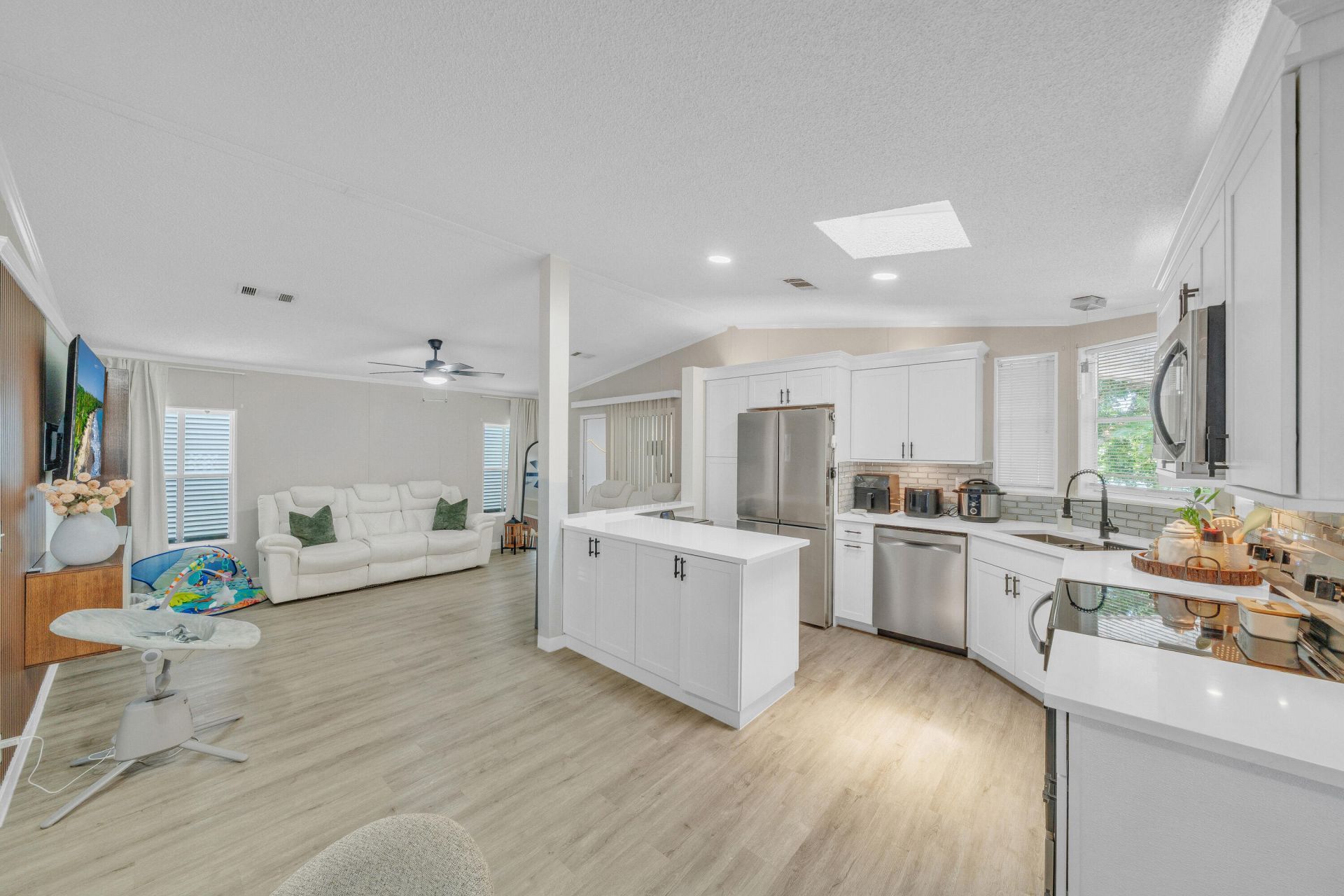 141 Plantation Boulevard, Lake Worth, FL 33467 Photo