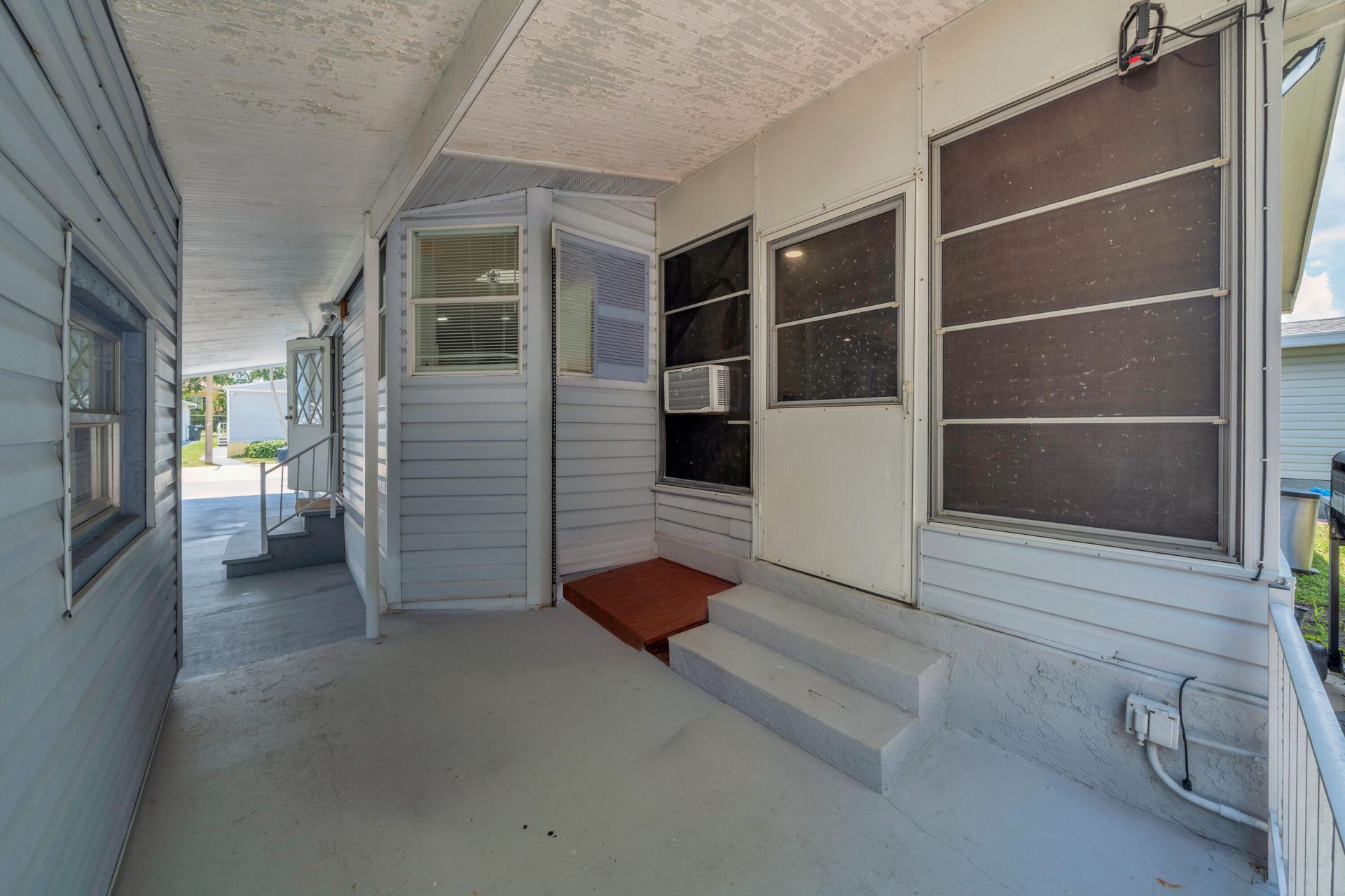141 Plantation Boulevard, Lake Worth, FL 33467 Photo