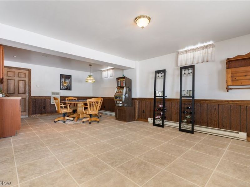 382 E Mohawk Drive, Malvern, OH 44644 Photo 11