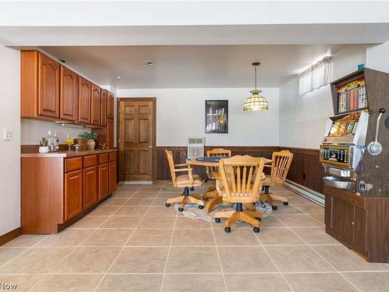 382 E Mohawk Drive, Malvern, OH 44644 Photo 12