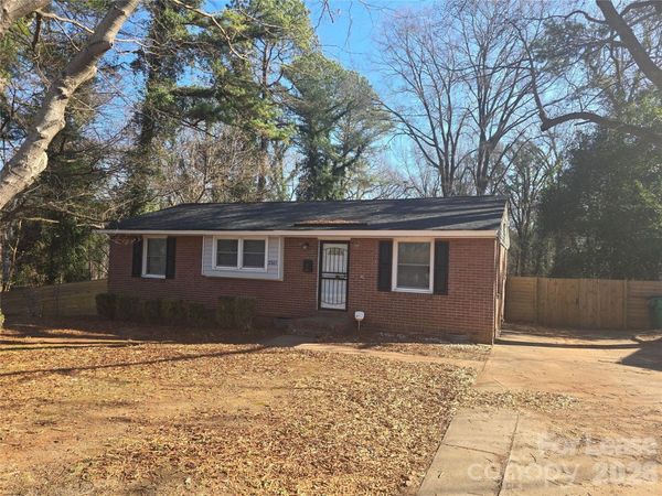 3301 Revolution Park Drive, Charlotte, NC 28217