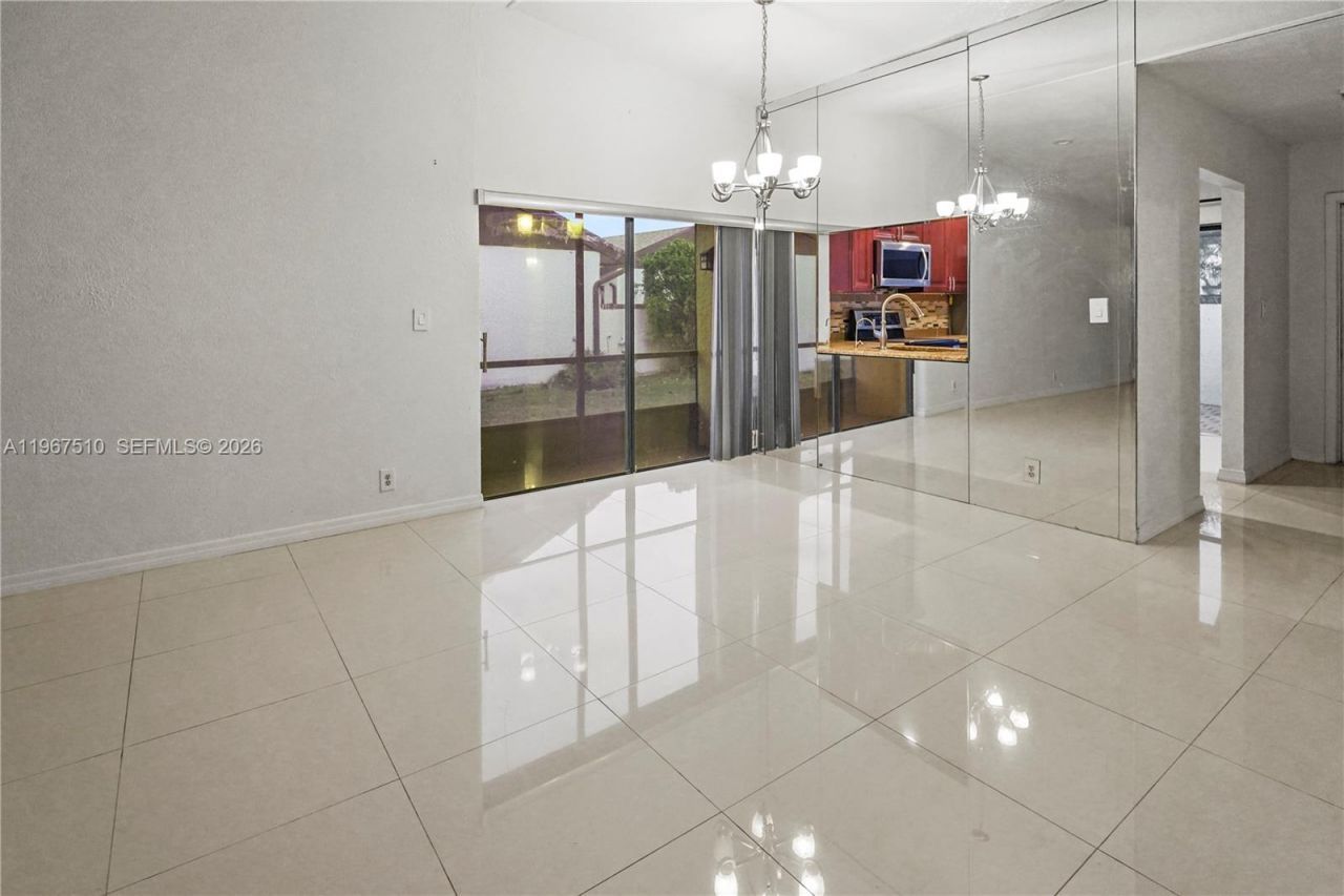 9311 Wedgewood Dr , Unit A19, Tamarac, FL 33321 Photo