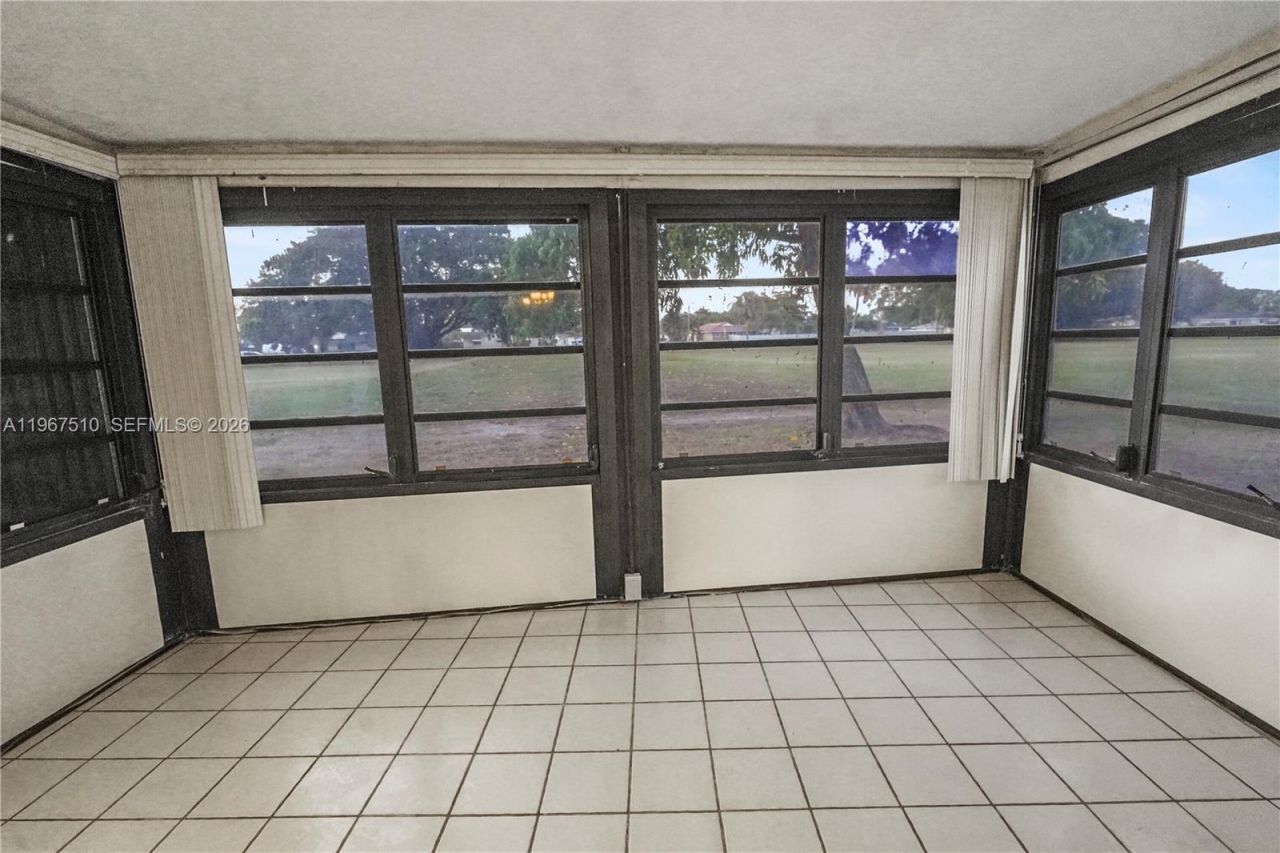 9311 Wedgewood Dr , Unit A19, Tamarac, FL 33321 Photo