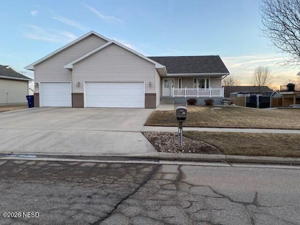 1000 18TH AVENUE NE, Watertown, SD 57201