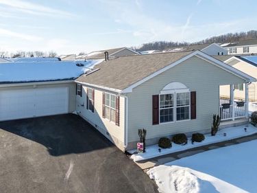 77 RANDOM ROAD, DOUGLASSVILLE, PA 19518