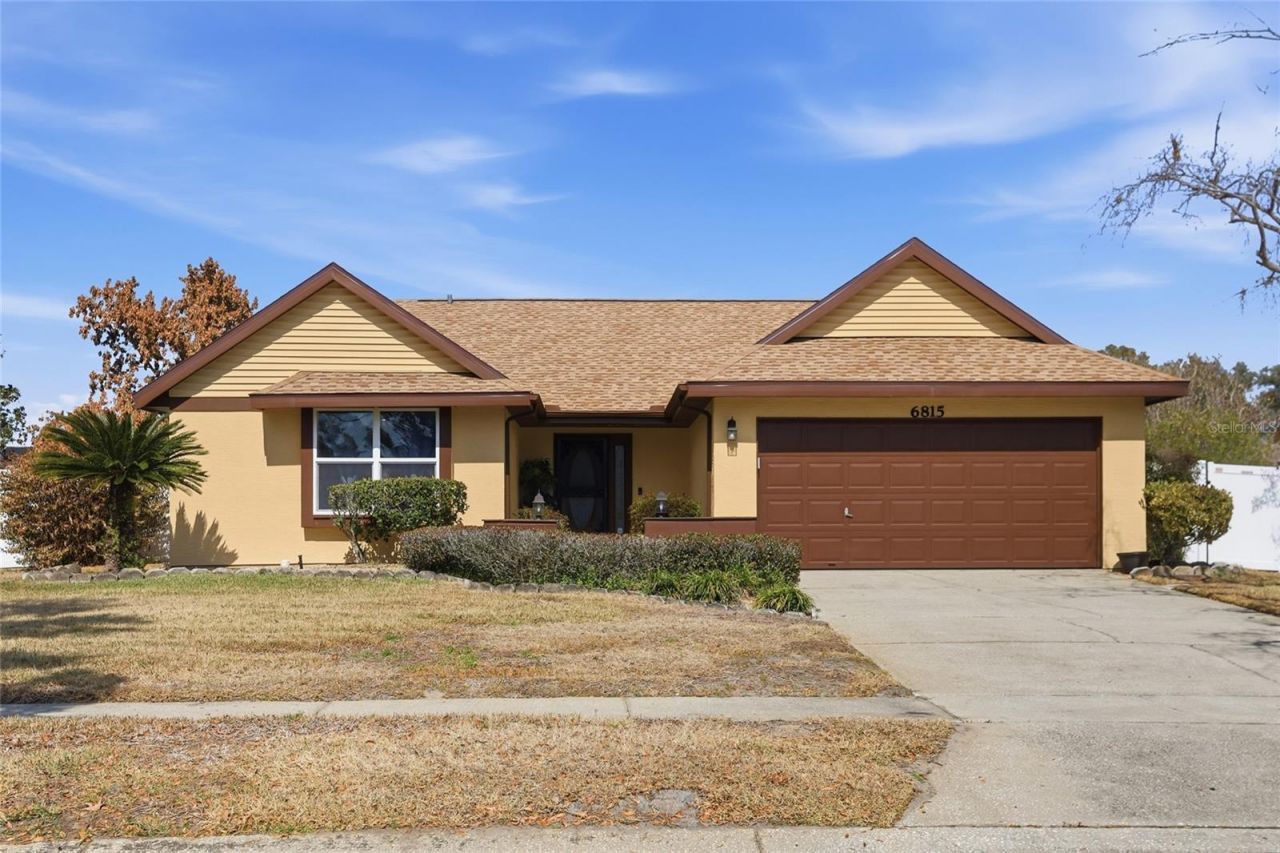 6815 Merganser Drive, Orlando, FL 32810 Main Photo