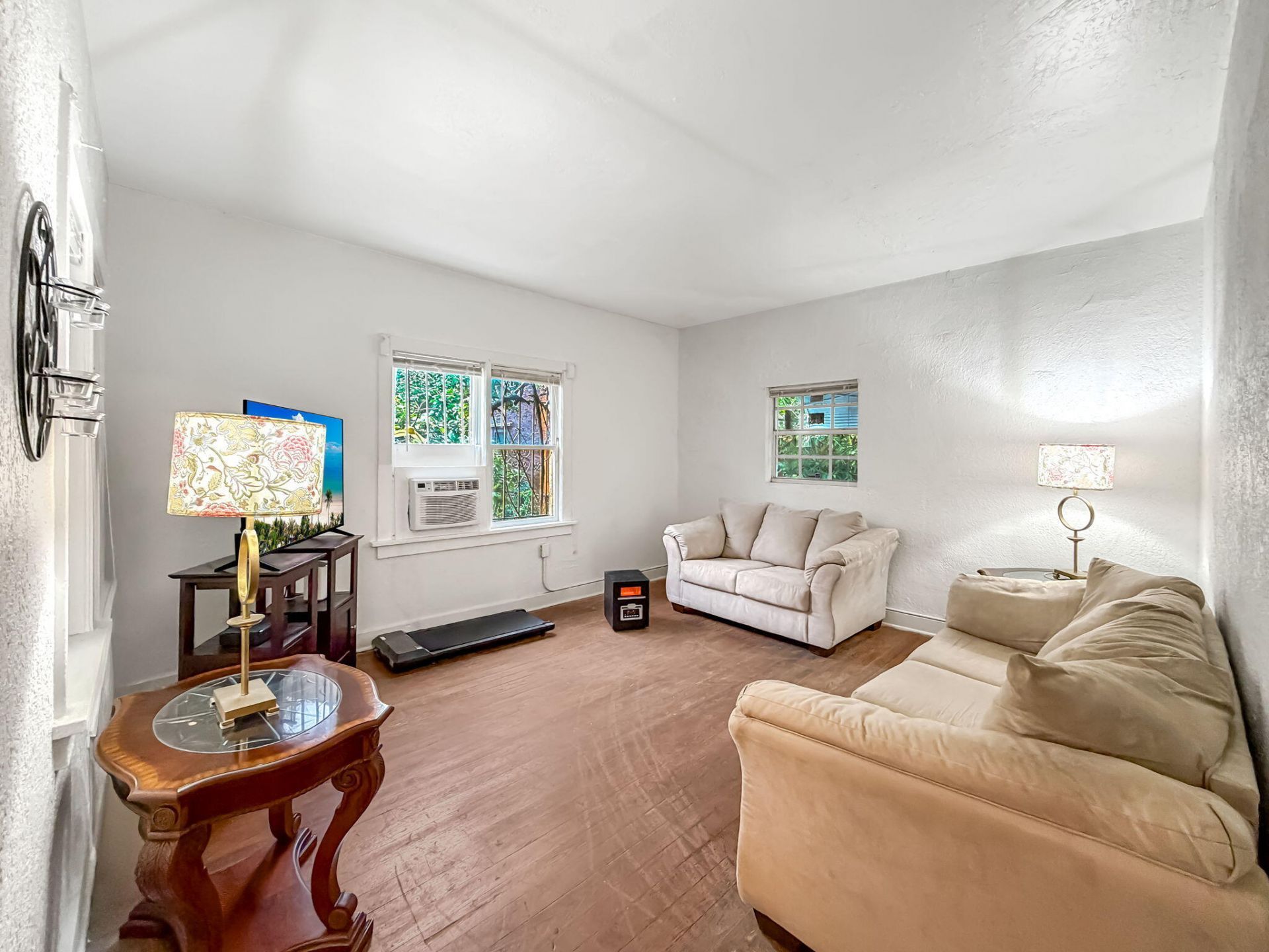 619 30th Street, West Palm Beach, FL 33407 Photo