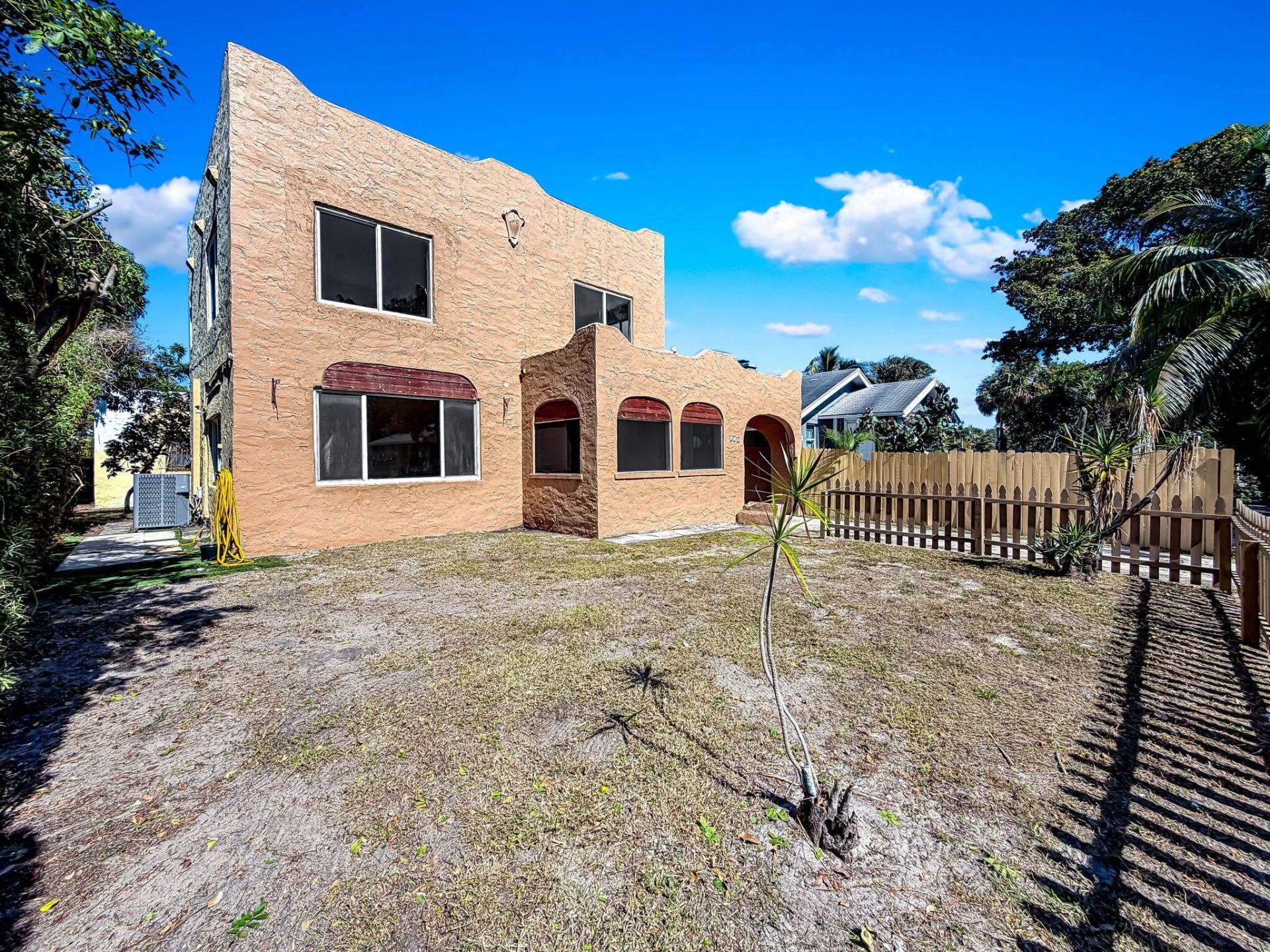 619 30th Street, West Palm Beach, FL 33407 Photo