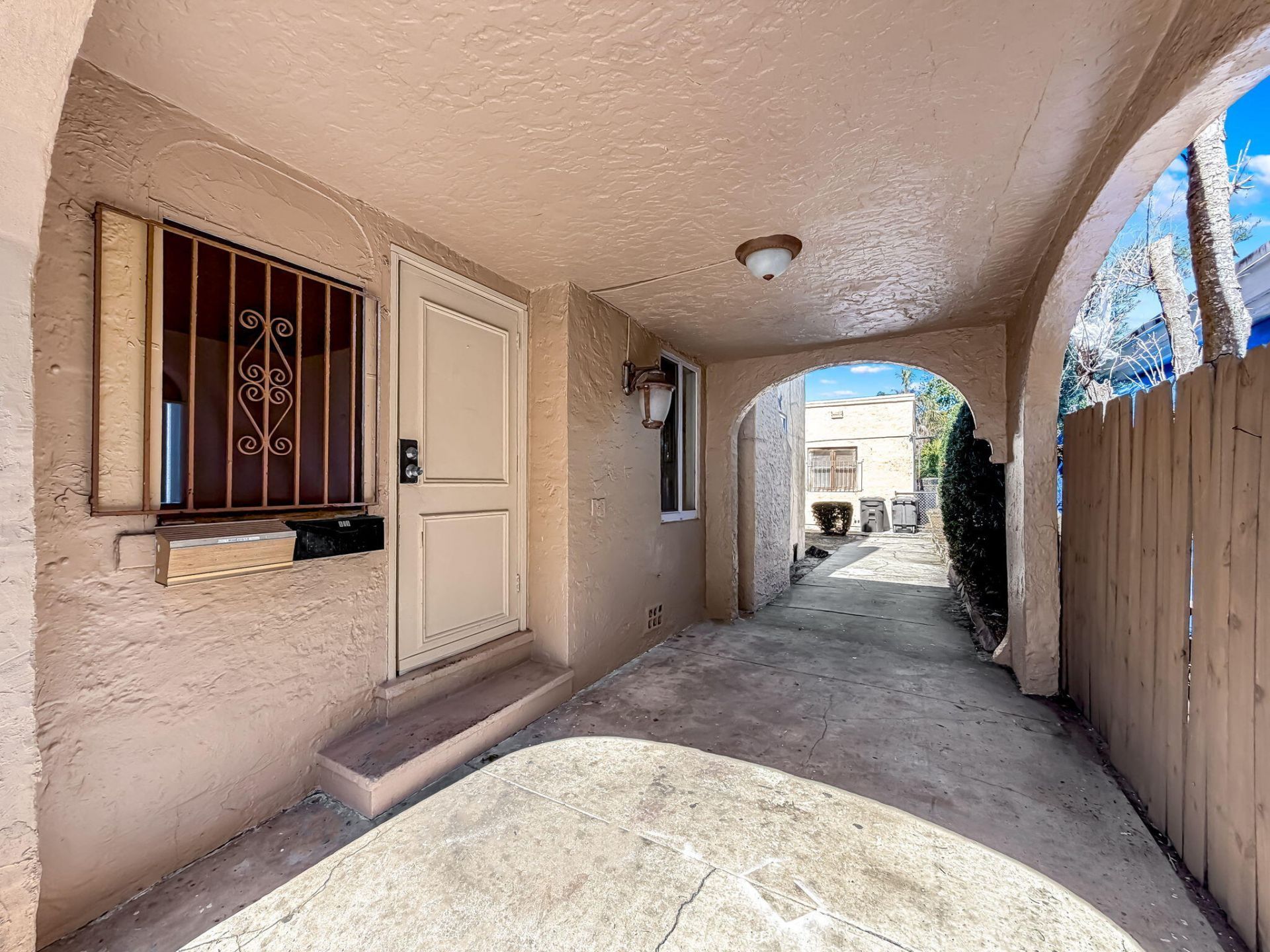 619 30th Street, West Palm Beach, FL 33407 Photo