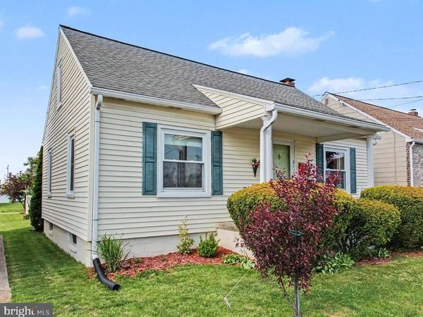 371 MAPLE AVENUE, HANOVER, PA 17331