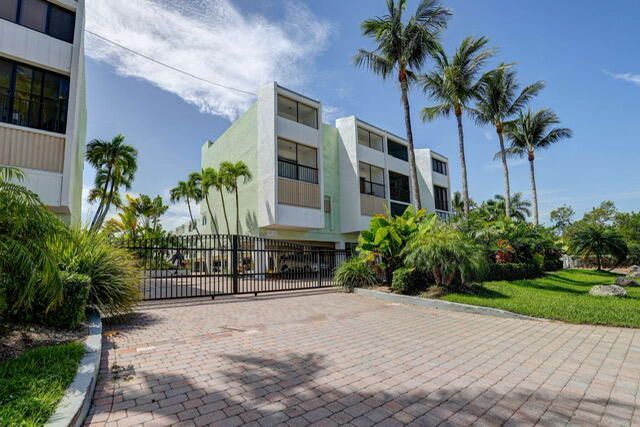 87455 Old Highway, Unit APT 124, Islamorada, FL 33036 Photo