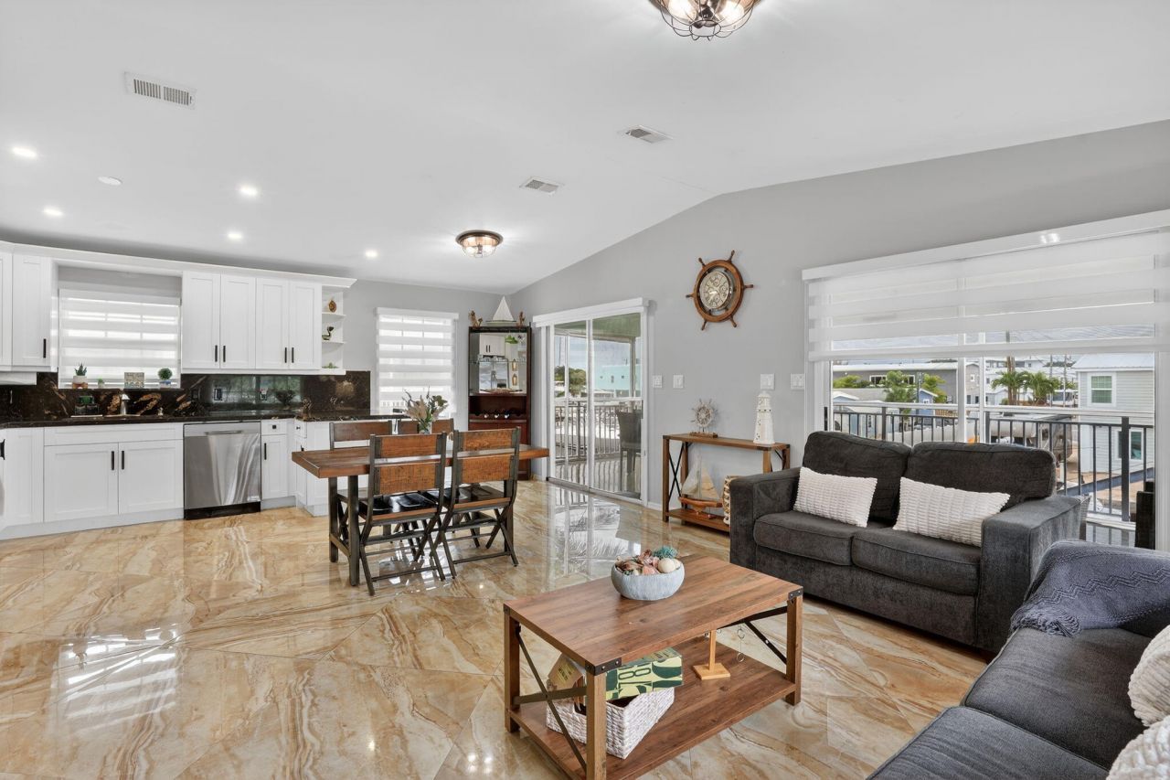 19 Mangrove Lane, Key Largo, FL 33037 Photo