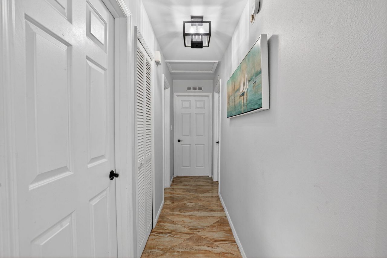 19 Mangrove Lane, Key Largo, FL 33037 Photo