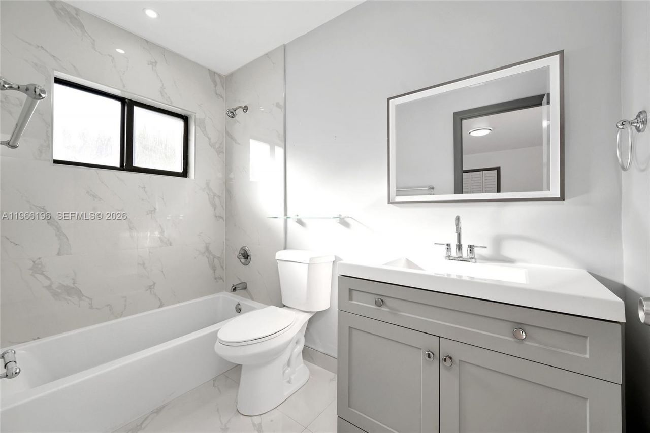 2221 Charleston St , Hollywood, FL 33020 Photo