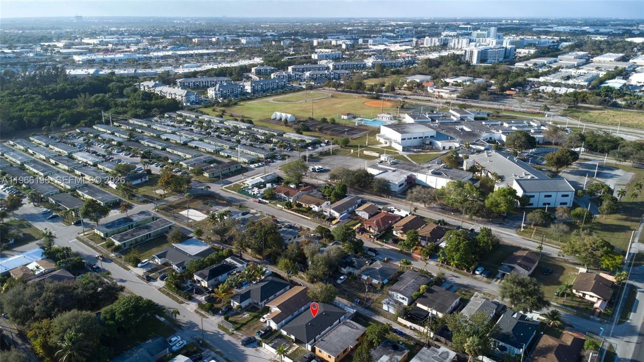 2221 Charleston St , Hollywood, FL 33020 Photo