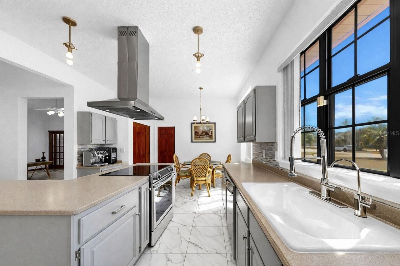 13607 2nd Avenue E, Bradenton, FL 34212 Photo