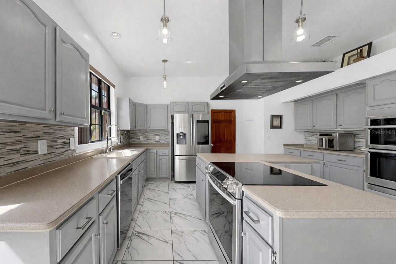 13607 2nd Avenue E, Bradenton, FL 34212 Photo