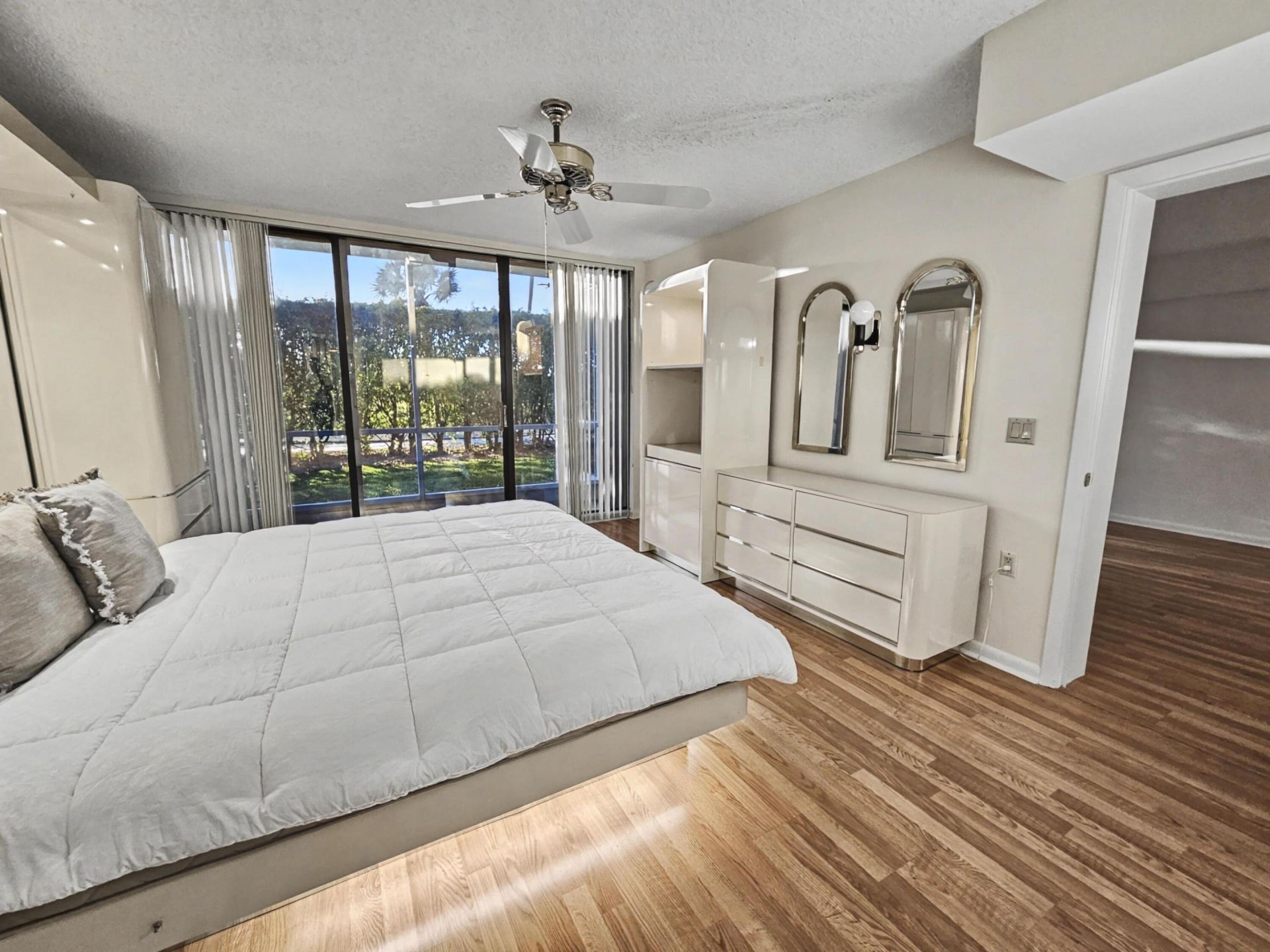 2811 Village Boulevard, Unit 101, West Palm Beach, FL 33409 Photo