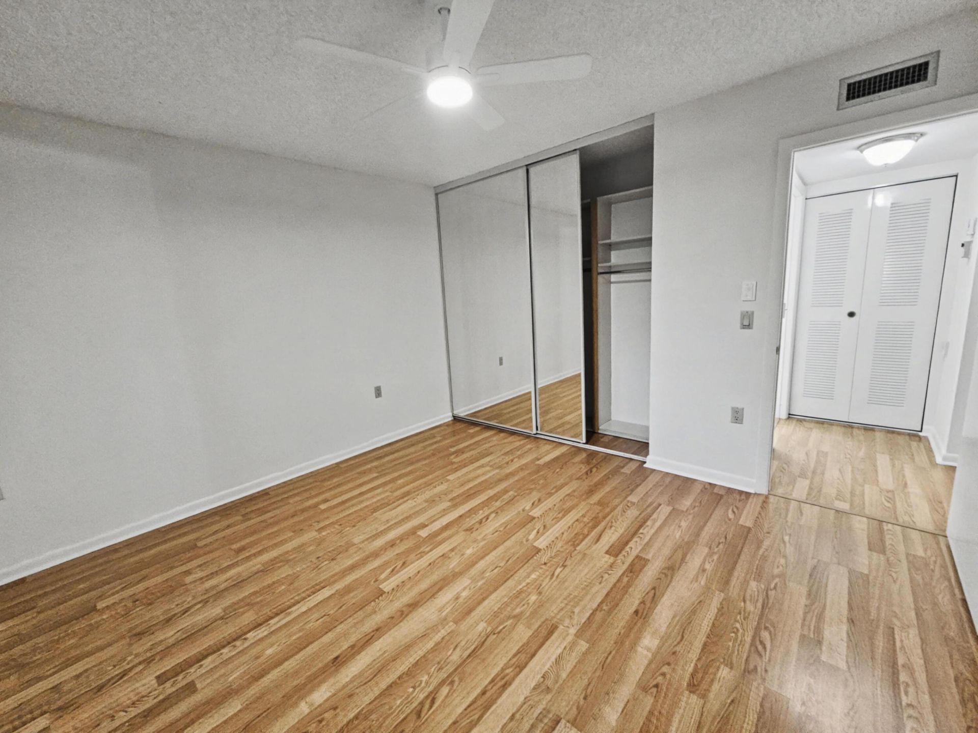 2811 Village Boulevard, Unit 101, West Palm Beach, FL 33409 Photo