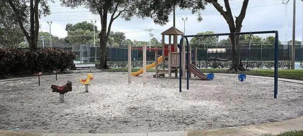 2811 Village Boulevard, Unit 101, West Palm Beach, FL 33409 Photo