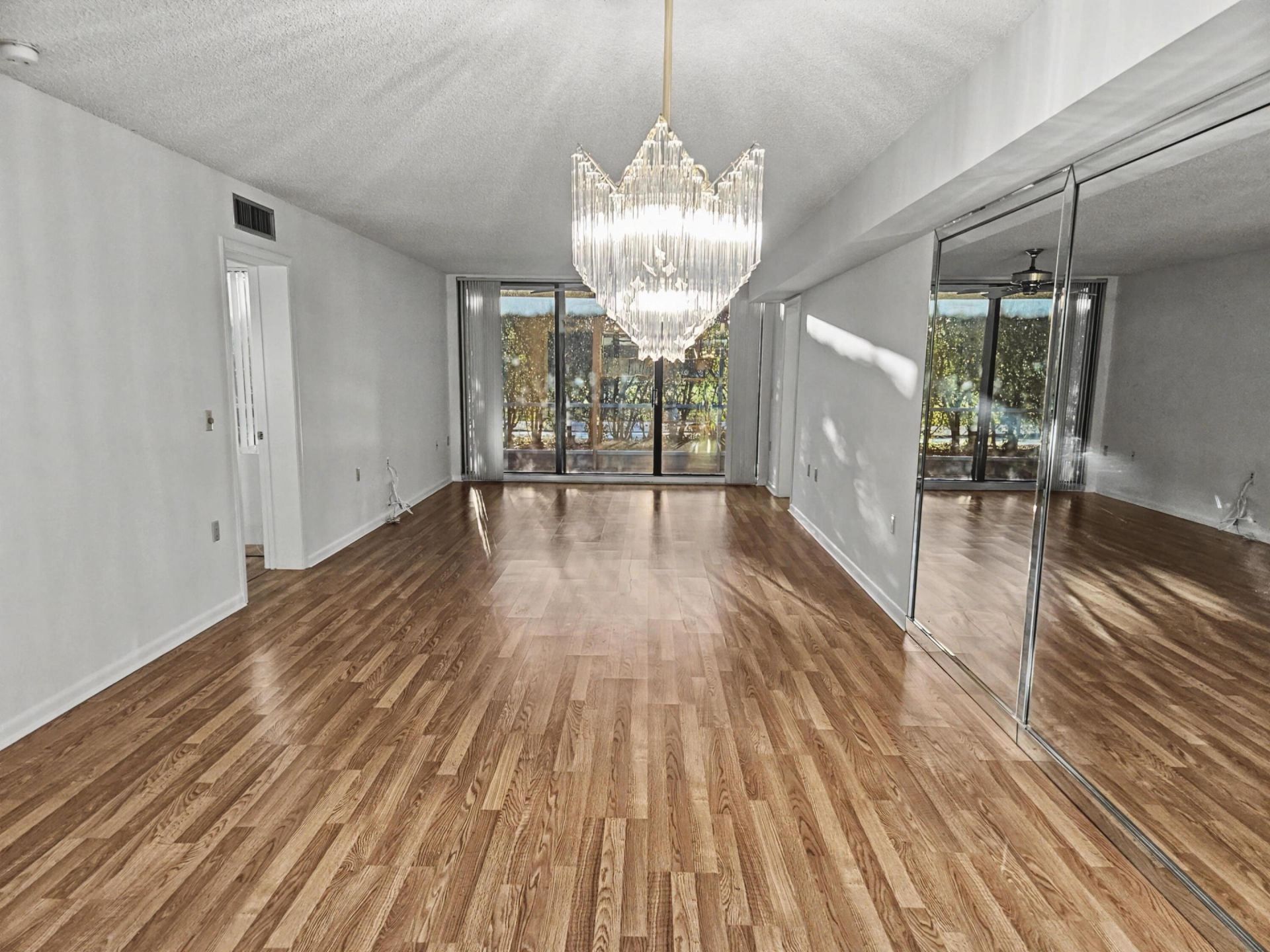 2811 Village Boulevard, Unit 101, West Palm Beach, FL 33409 Photo