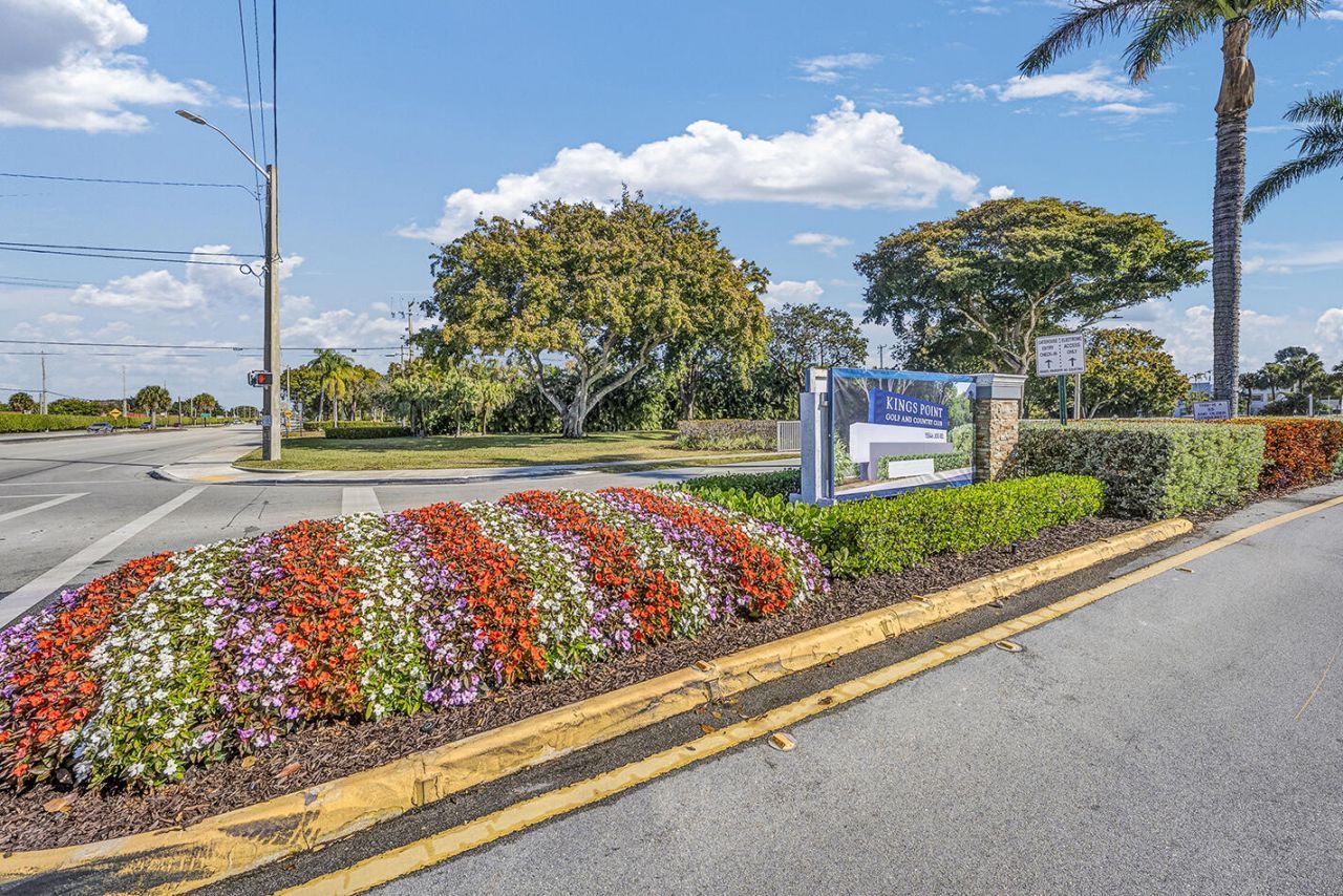 162 Capri D, Delray Beach, FL 33484 Photo